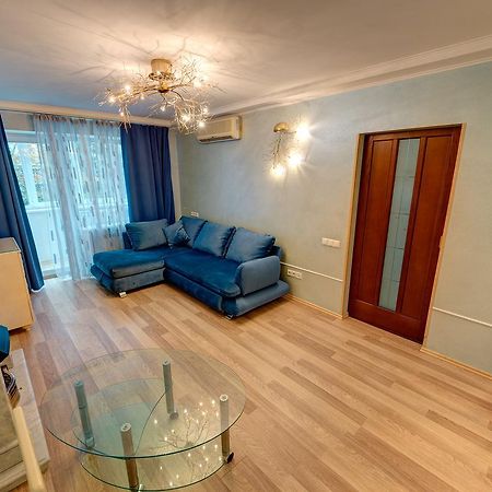 Apartamenty Na Dragomirova 10A Kijów Zewnętrze zdjęcie